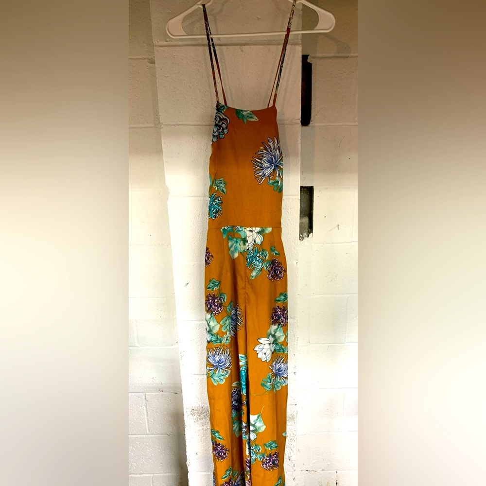 Stunning women’s Windsor Jumpsuit Size Medium